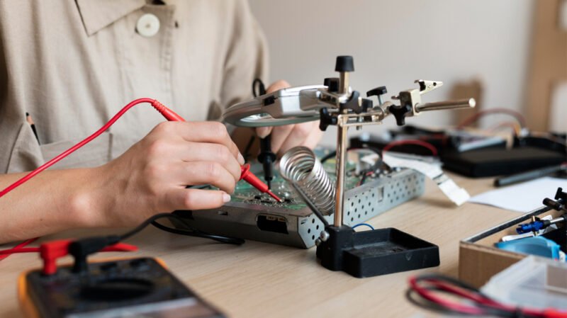 About Us - Electronics Part Supplier